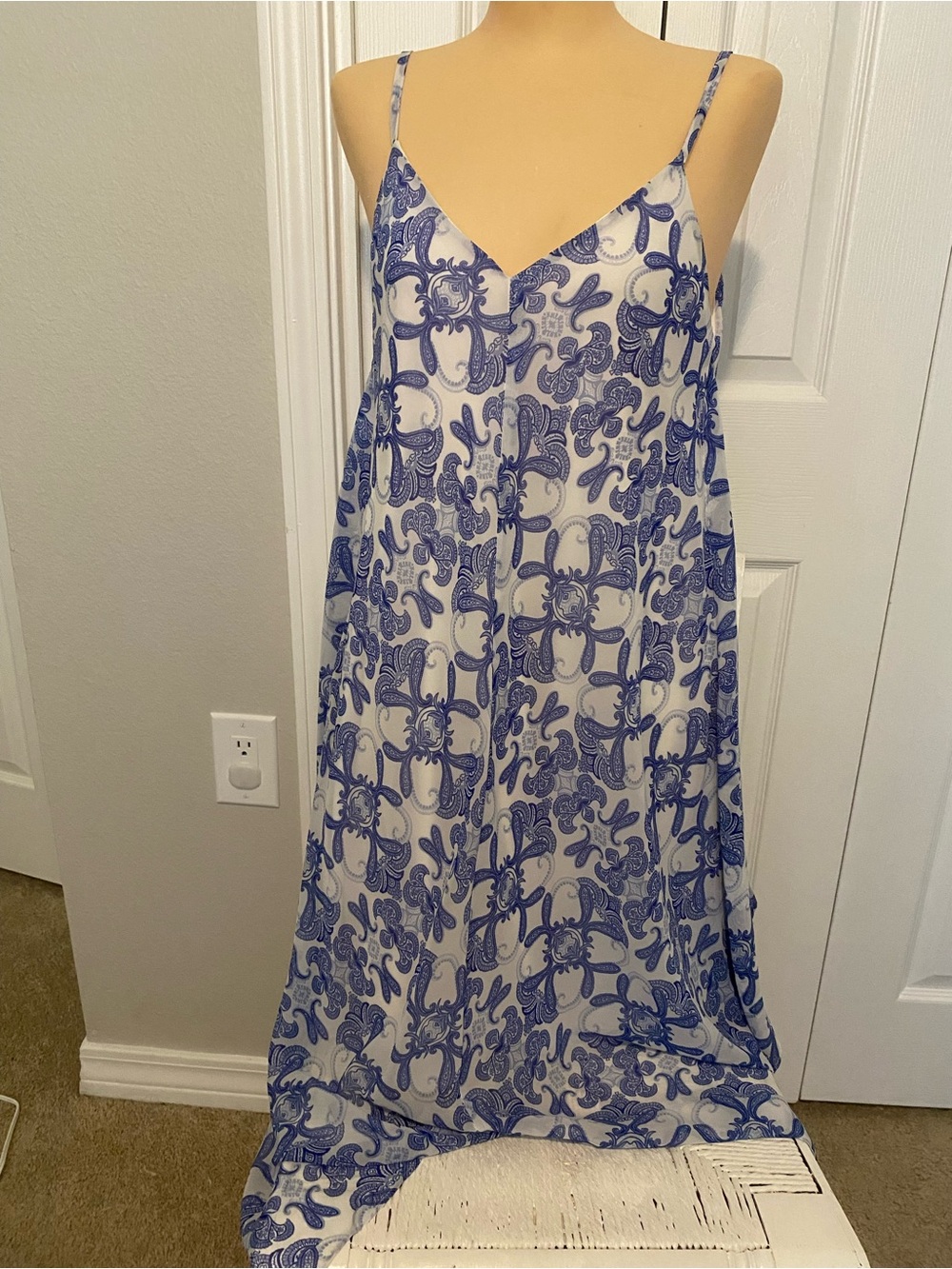 Sequin Hearts Blue and White Printed Slip Dress size M